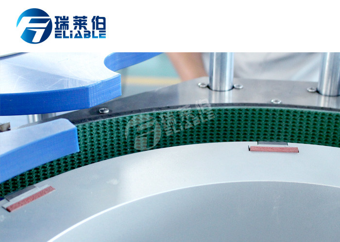 Automaticlly Hot Melt Glue Bottle Labeling Machine Linear Type For 0.2-2L Bottle Size