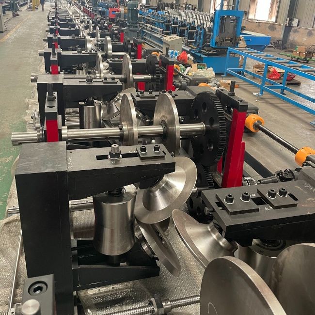 OEM ODM C Purlin Roll Forming Machine Speed Servo Following Cr12Mov Quenched Cutter