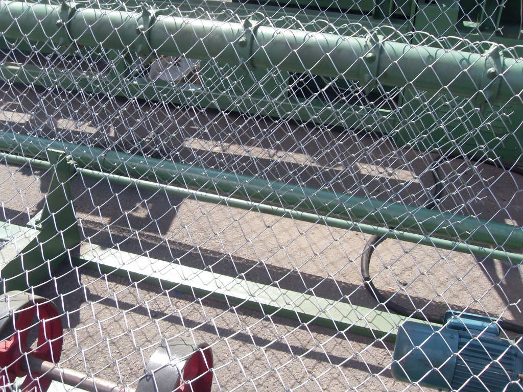 green plastic fence, chain link fence mesh, cyclone wire mesh