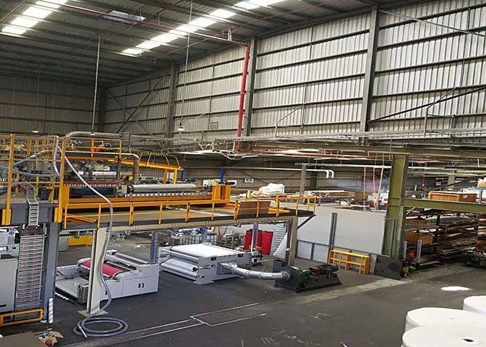 1.6m 2.4m Meltblown Fabric Production Line For Surgical Clothes
