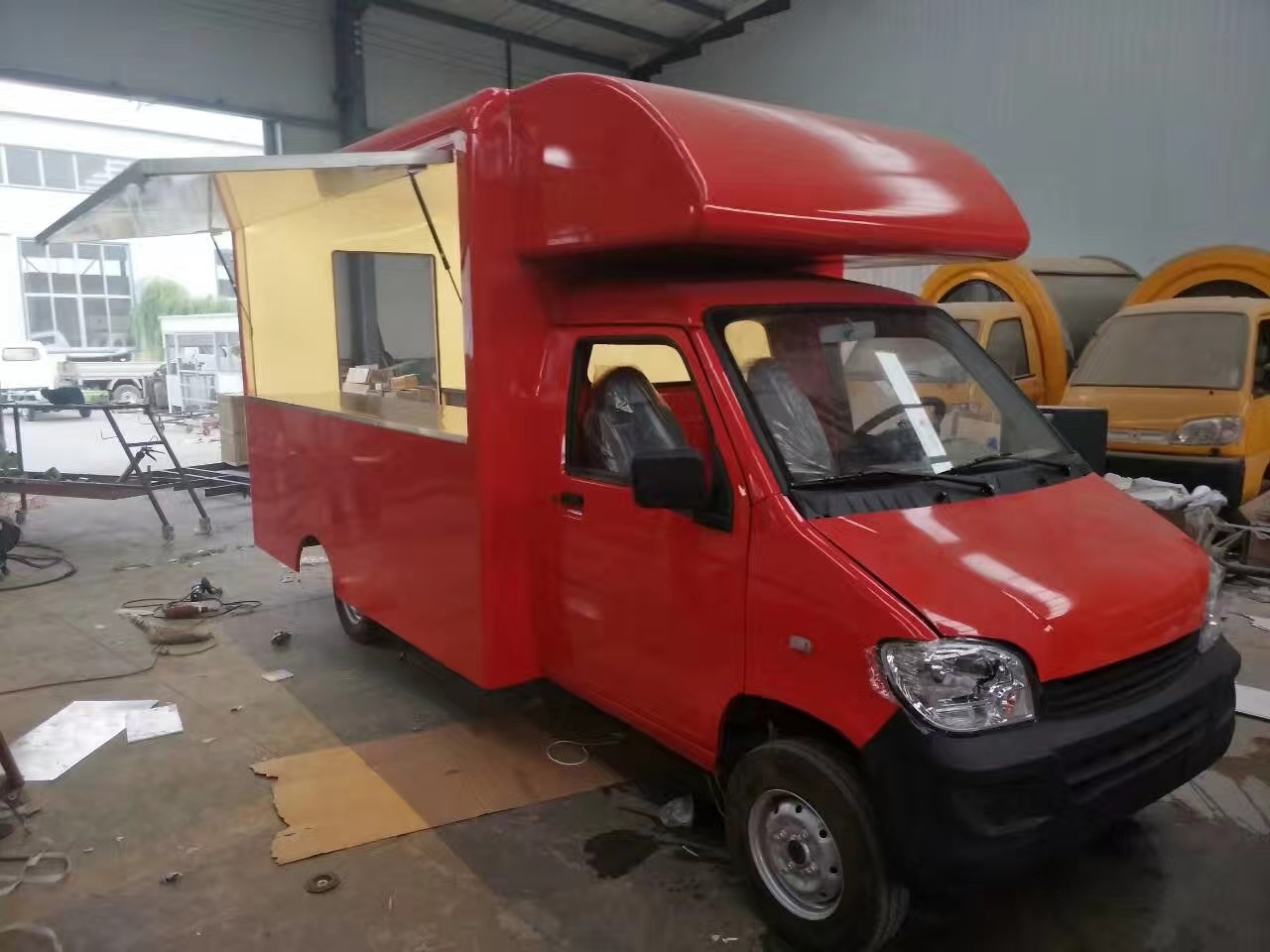 Customized Mobile Food Trailer Truck Square Snack Tea Shop Dinner Car