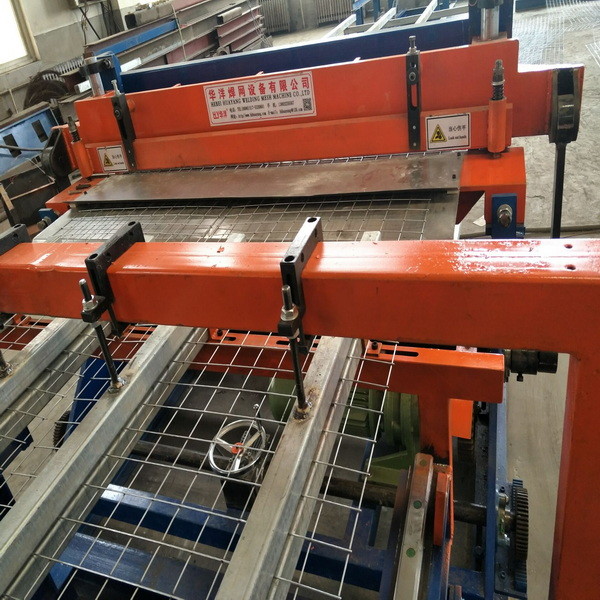 Straightened Cut Wire Pneumatic Spot Welder Wire Dia 4mm , 380V Resistance Spot Welding Equipment