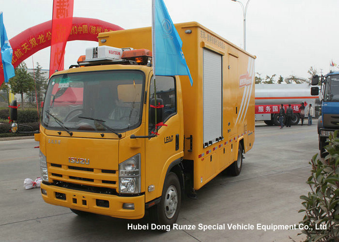 ISUZU Mobile Generator Truck For Emergency Power Supply 200kw 50hz 3 Phase 220V Unit