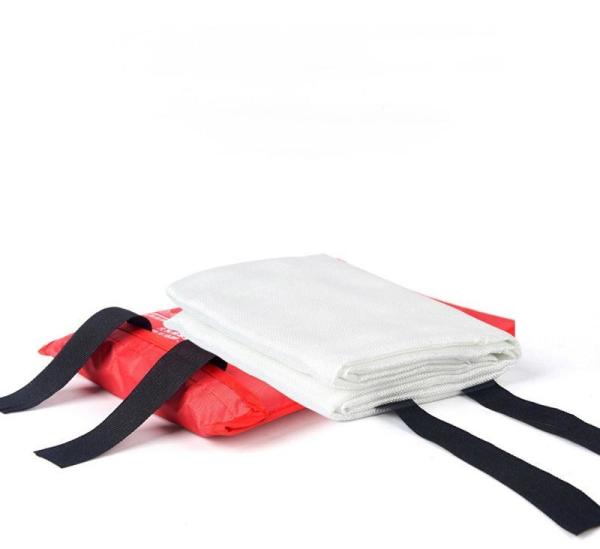 Fireproof Escape Blanket Emergency Safety Blanket for Home Kitchen Fire Rescue