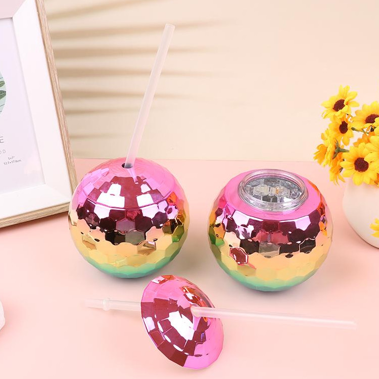 Light Up Disco Ball Drink Cup With Straws 450ml Unbreakable