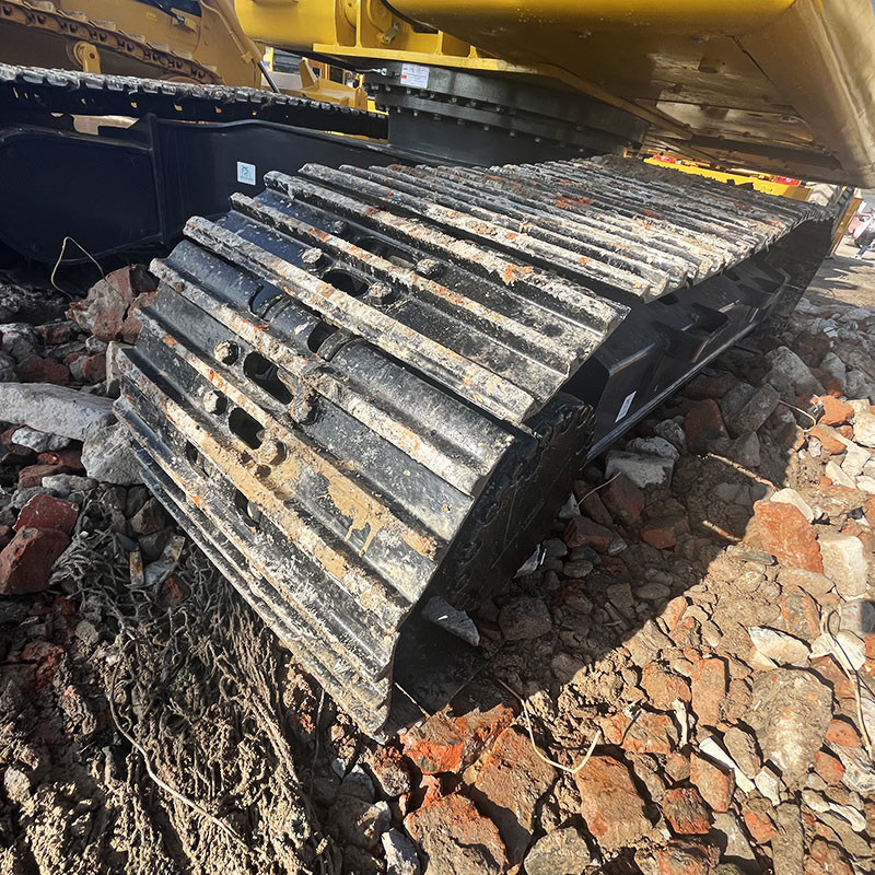 Used Komatsu PC200-8MO Crawler Excavator 110kw Rated Power 1m³ Bucket Capacity In Stock