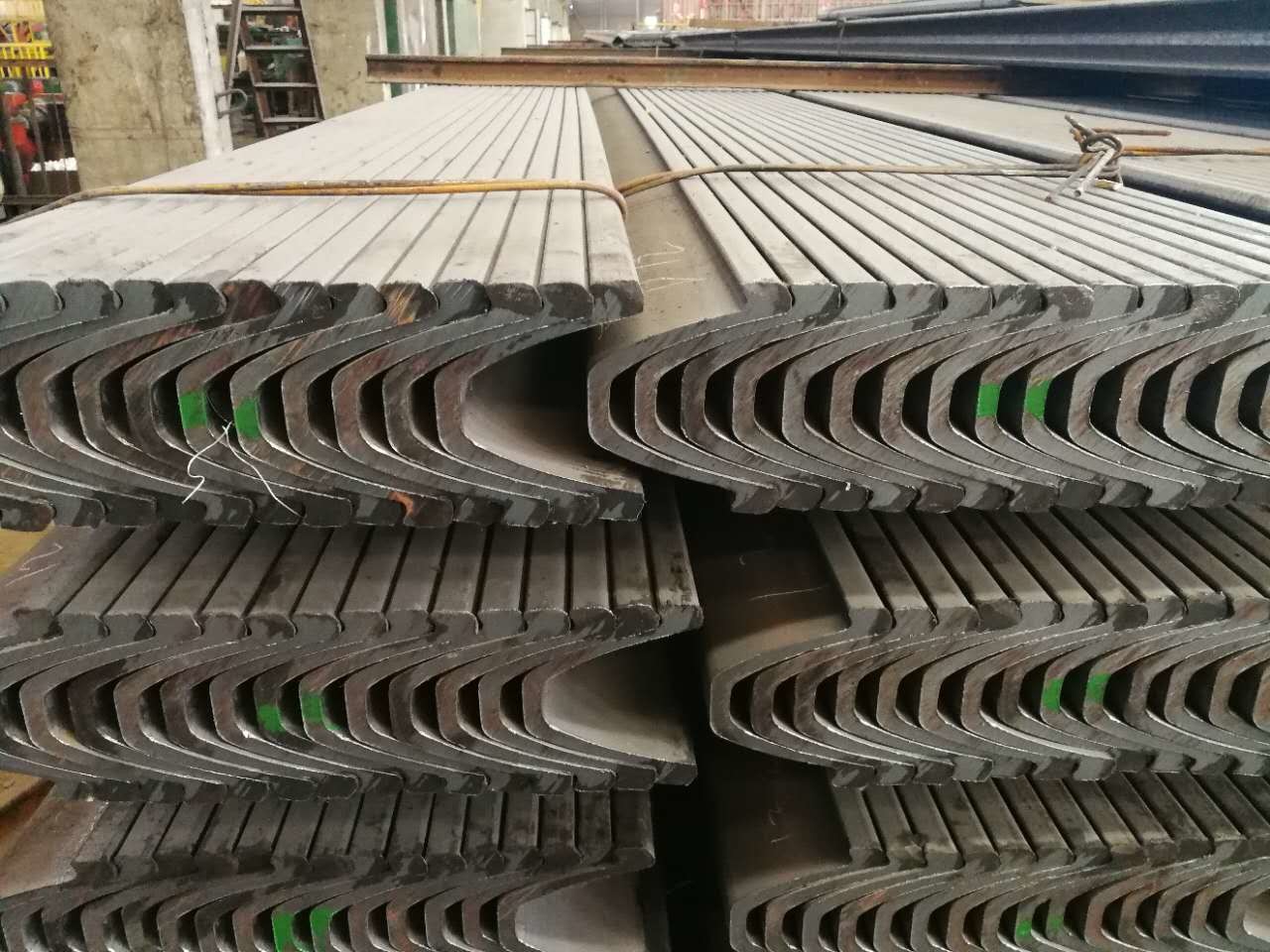 Hot Rolled U Beam Steel 20MnK / Q275 Material 122 - 171mm Outside Width