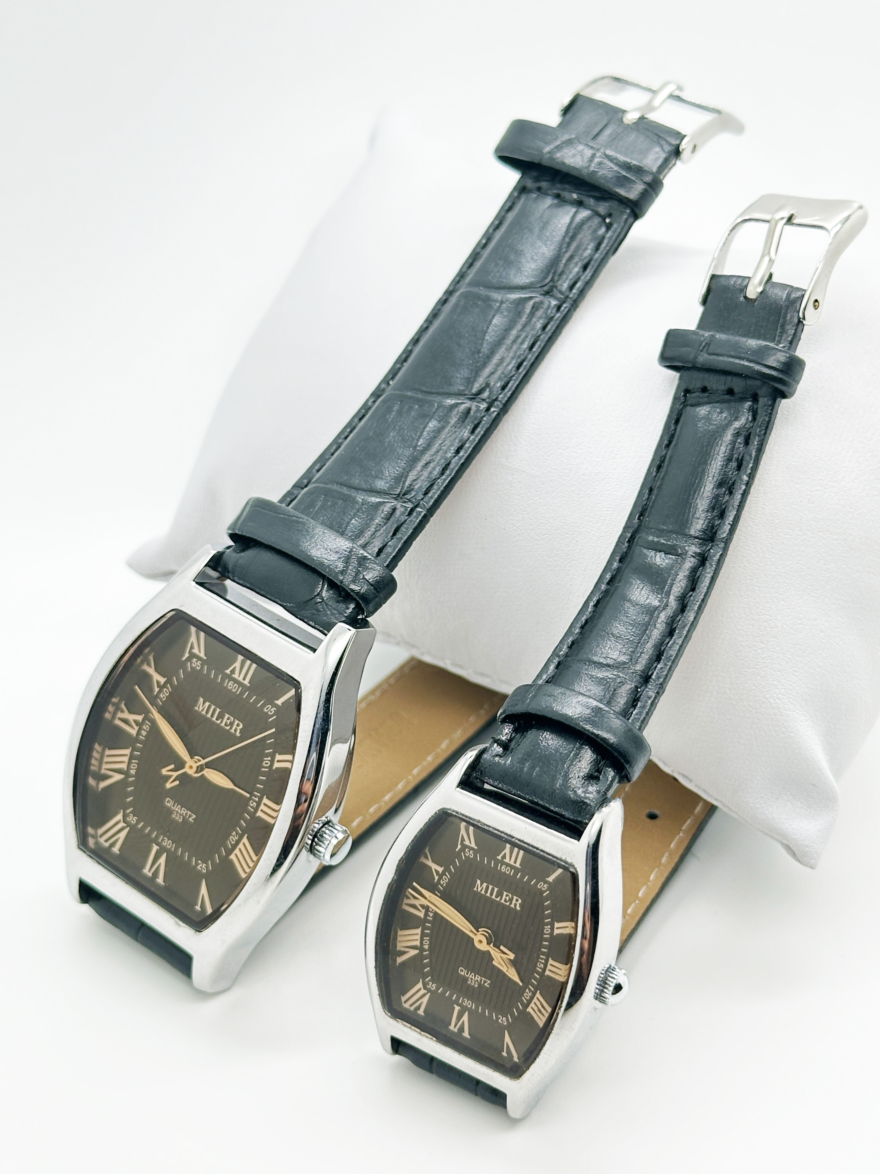 Stainless Steel Oval Dial Luminous Couple Wrist Watch 30m Water Resistant