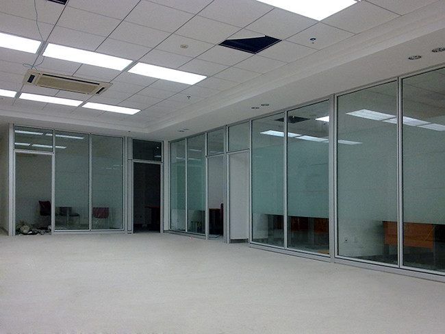 Fixed Soundproof Movable Walls Galvanized Aluminum Frame Glass Panel Partition