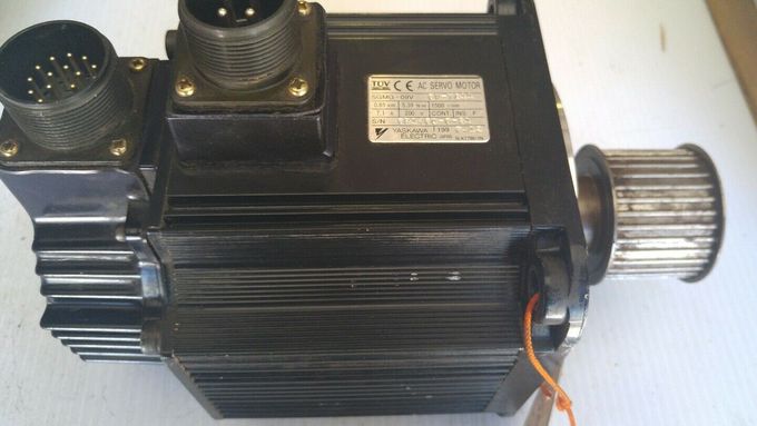 Sgmph-01b1e4cd Yaskawa Servo Drive 100v 100w  Original New 3 Working Days Delivery 8