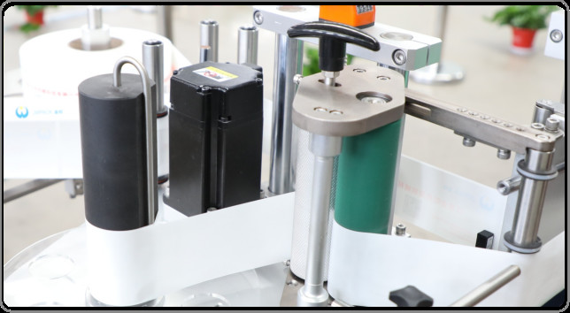 6000pcs H Fully Automatic Sticker Labeling Machine for disinfectant hand sanitizer gel