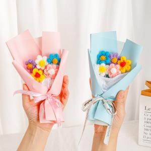 China Knitted Pile Mini Bouquet Yarn Flowers Perfect Mother's Day Creative Gift wholesale