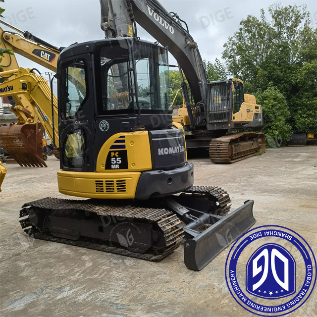Komatsu PC55 excavator with excellent power durability and high efficiency Japanese Komatsu 5.5ton PC55 small excavator
