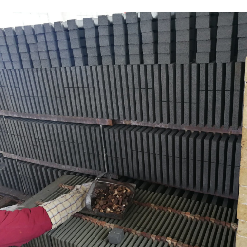 CrO Content % International Standard Silicon Carbide Bricks for Industrial Furnaces