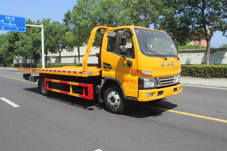Suzuki 300ps Powerful Wrecker Truck