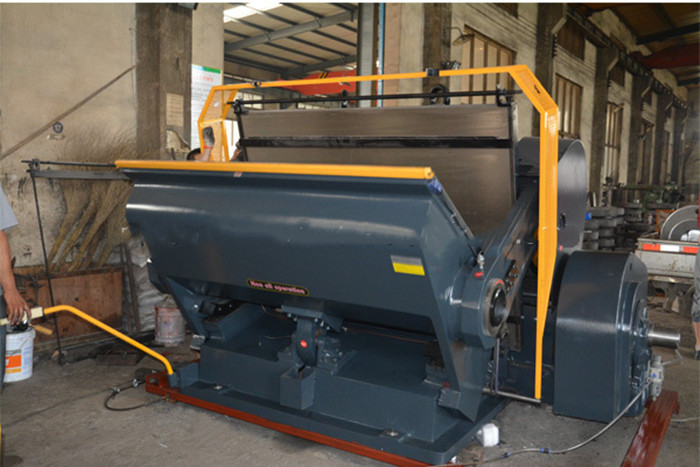 Manual Paper Automatic Die Cutting Creasing Machine ML 1800 Feed Flatbed