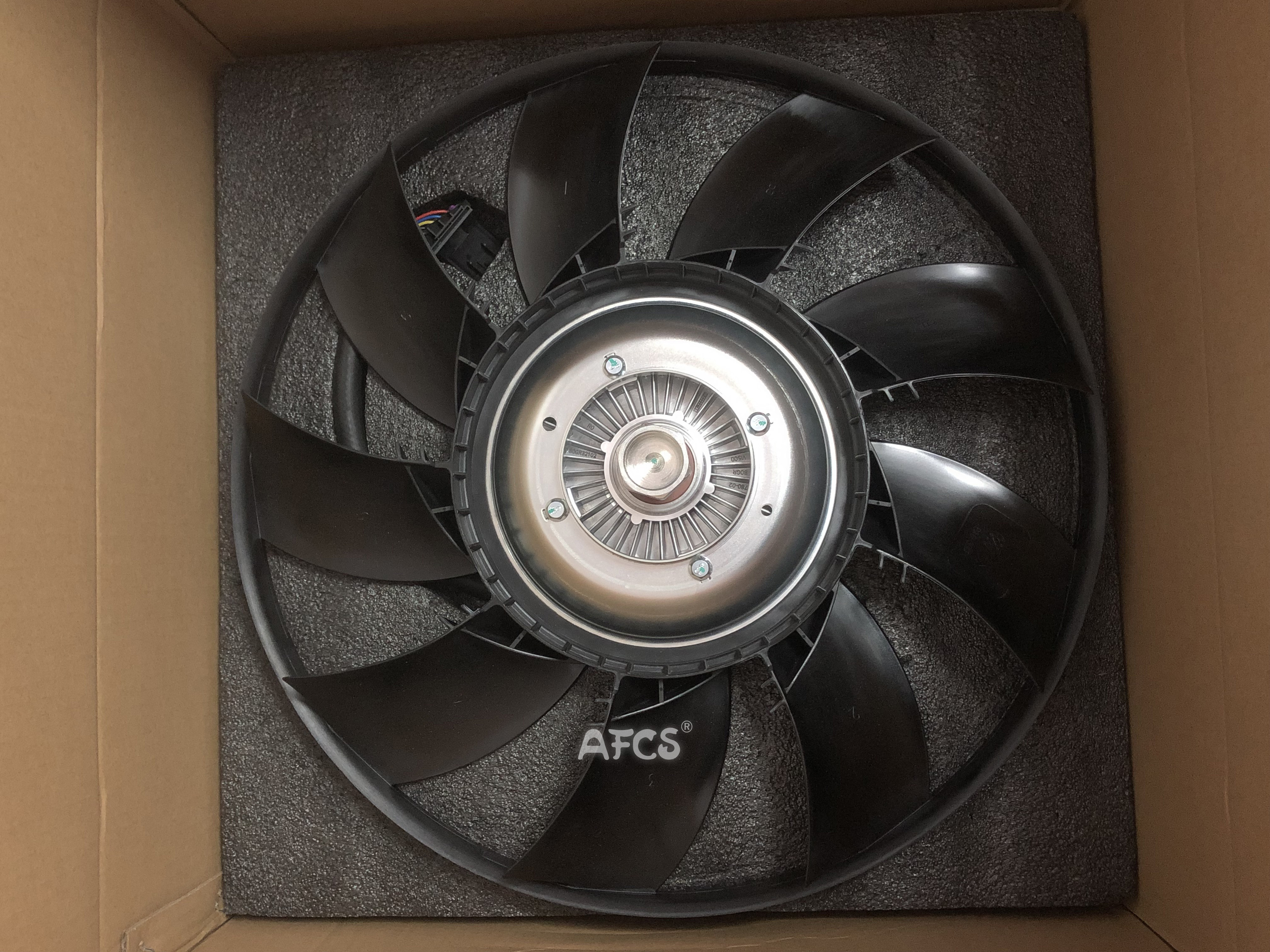 LR013695 LR023392 Radiator Fan For LAND ROVER DISCOVERY IV 306DT
