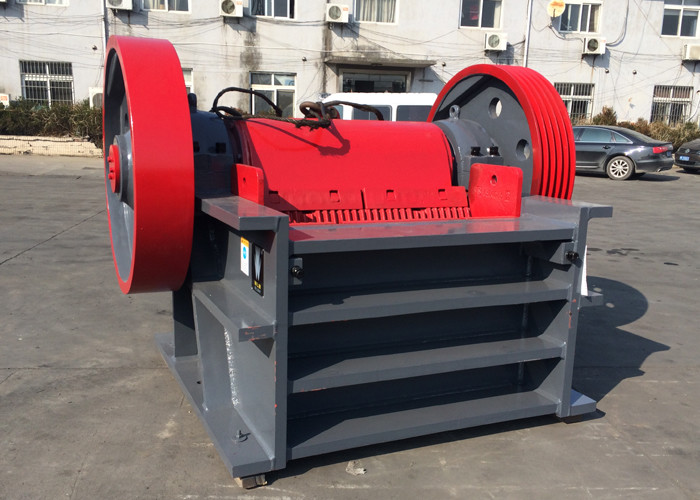 Hydraulic 220TPH Q235 Aggregate Rock Jaw Crusher 30t/H