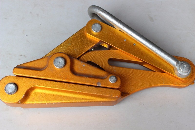Insulated Conductor Gripper to protective to the insulation in power construction