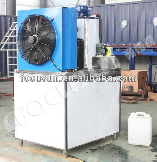 40x40mm Flake Ice Maker for Fishing Boats Stainless Steel Material 0.5 Ton Capacity