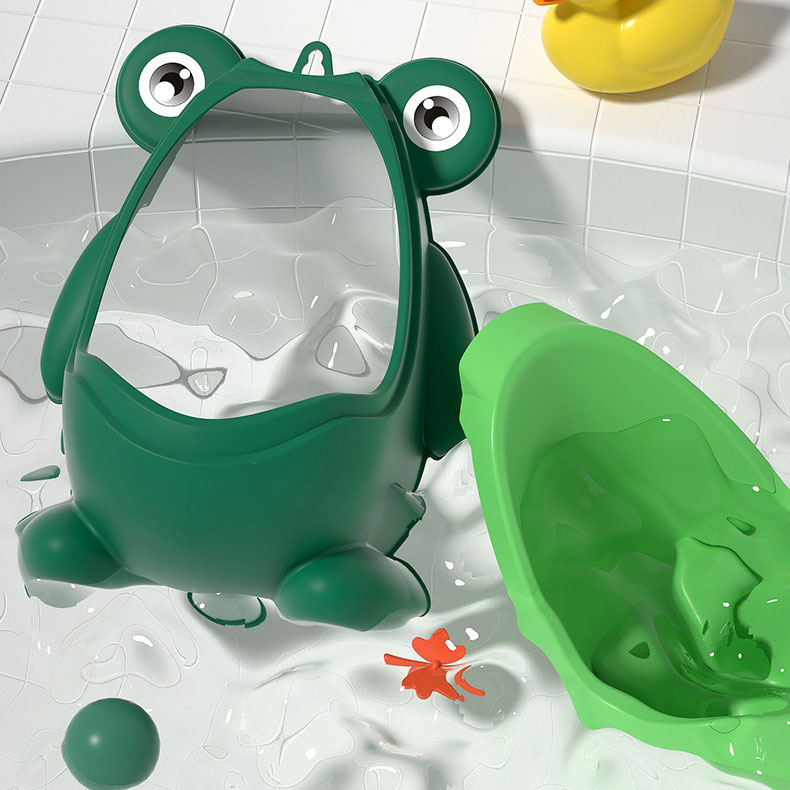 Baby Mobile Toilet Portable Frog Shape Children's Urinal for Boys Animal Pattern Type