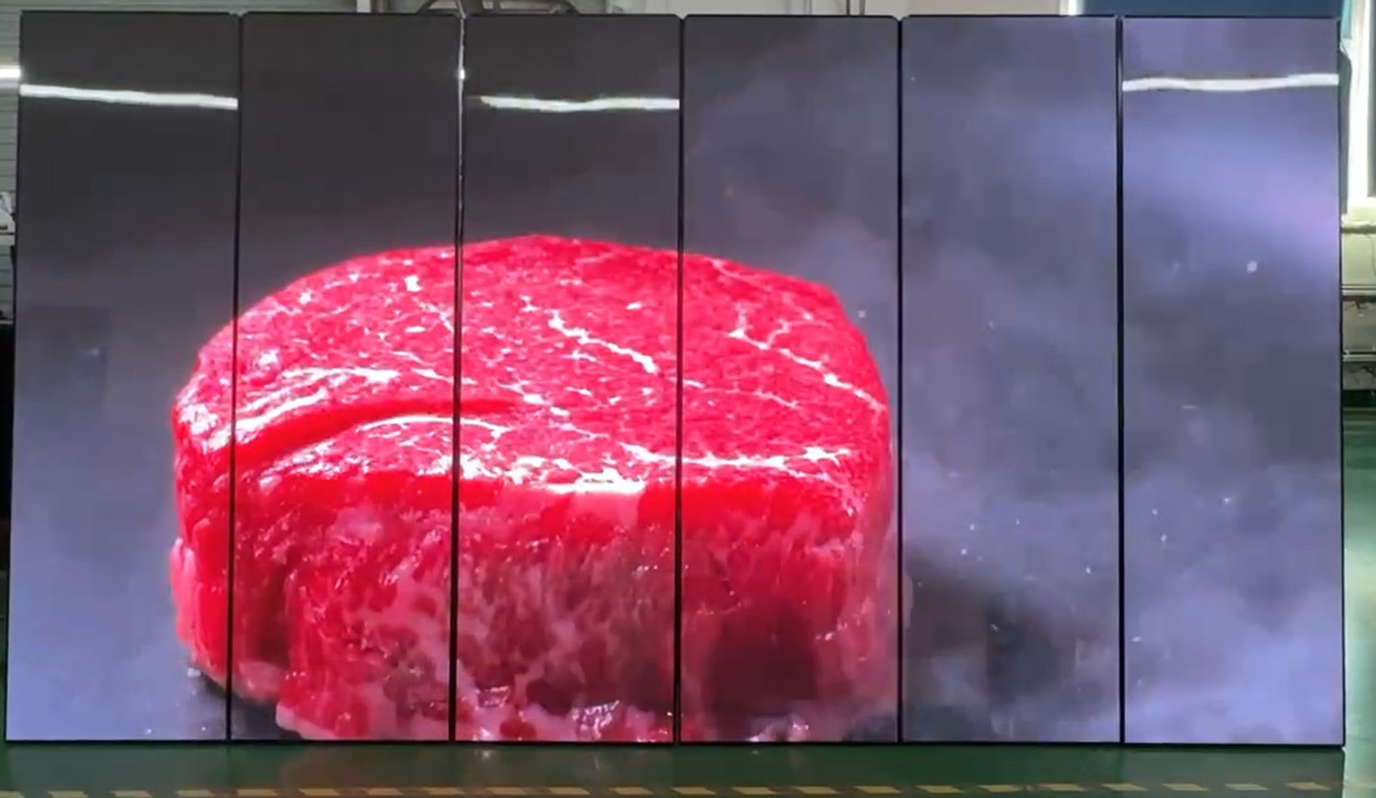 P2.5mm Digital LED Poster Display For Retail Visual Merchandising With Spectacular Visuals