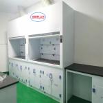 Low Noise Chemical Fume Hood PP Fume Hoods - Voltage 220V White Color