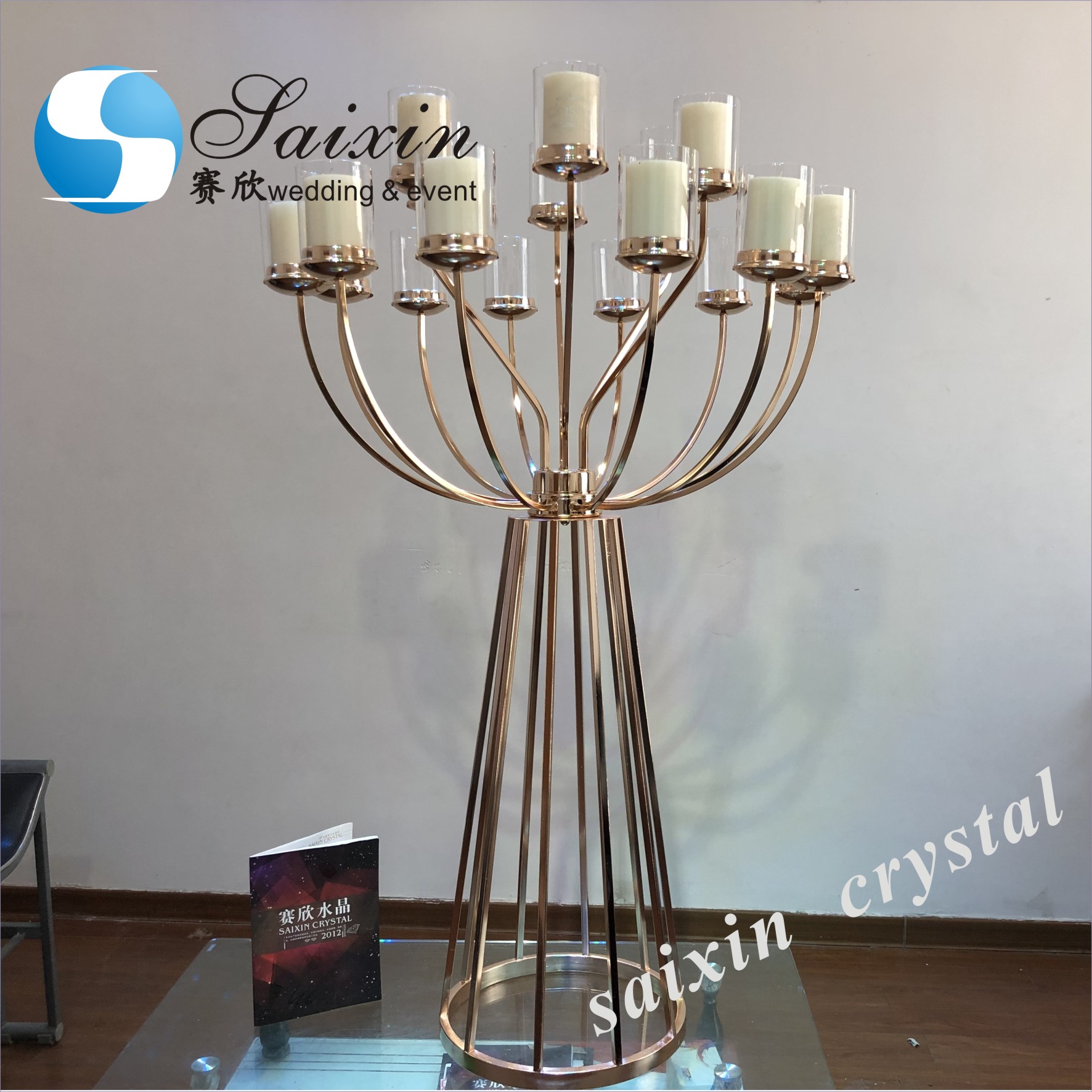 Black Gold Metal Wedding Flower Stand With Three Branch Hanging Candle Holder