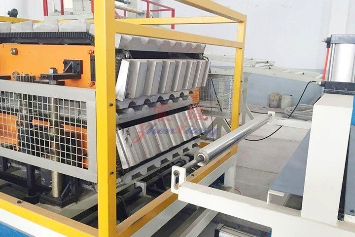 38CrMoAlA Synthetic Resin Plastic Tile Extrusion Line Plastic Board Extrusion