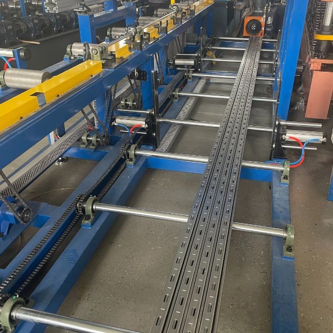16 Station 7.5KW Solar Strut Channel Roll Forming Machine With PLC Control System