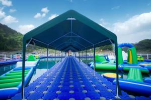 China Flexible Chemical Resistant Black PE Pontoons With Capacity Up To 5000kg wholesale