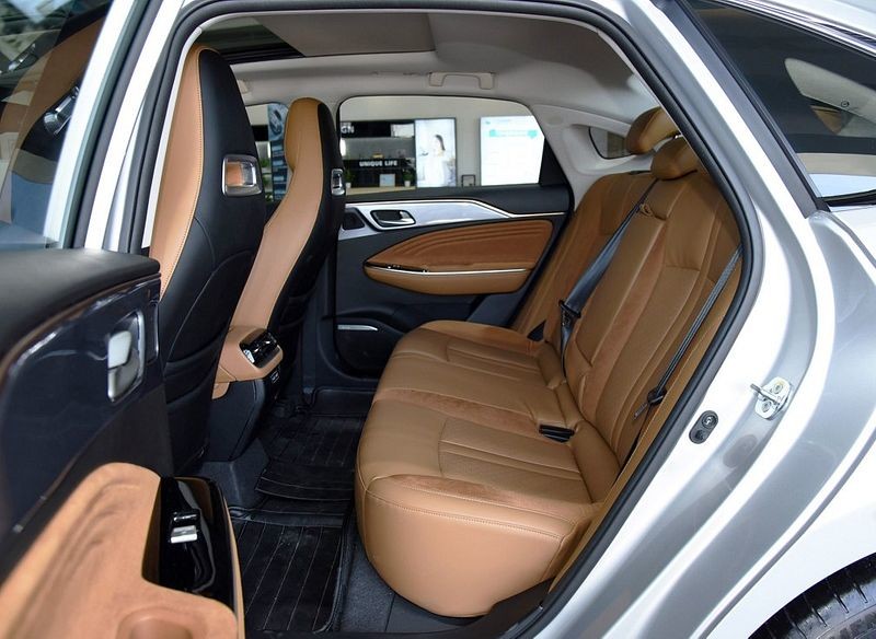 GAC Aion S Medium Electric Cars Single E Motor 135kW Luxury Sedan Car