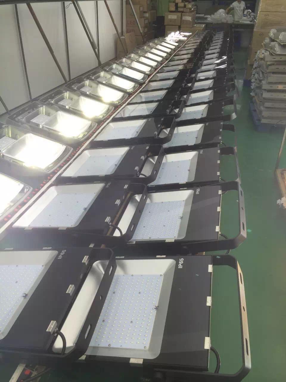 superior quality Lumileds 3030 80W led flood light led street light led spotlight 120LM/W withAC85-277V 5years warranty