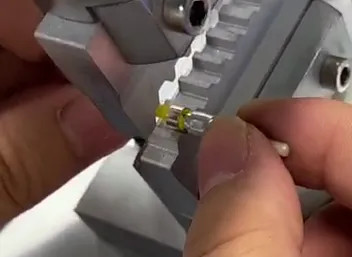 220VAC 50HZ Fiber Optic Crimper , Pneumatic Fiber Optic Connector Crimping Machine
