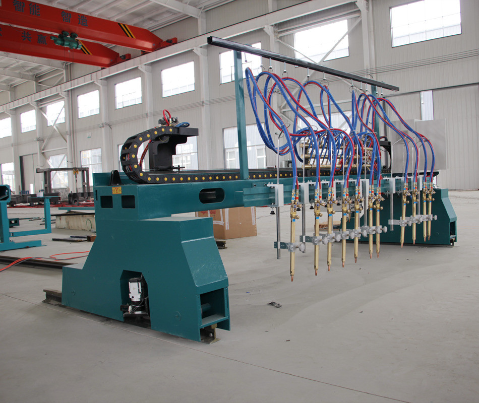 Carbon Steel CNC Cut Machine Multi Torches Heavy Duty 5KW 200mm