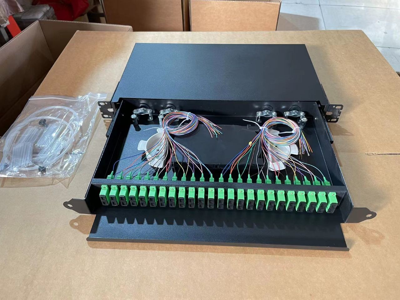19 Inch Black Rack Mount Optical Drawers Fiber Optic Patch Panel For Network Cabling
