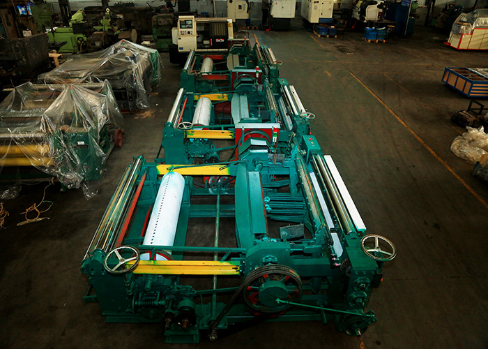 CE Numerical Control Wire Mesh Weaving Machine , Wire Mesh Equipment
