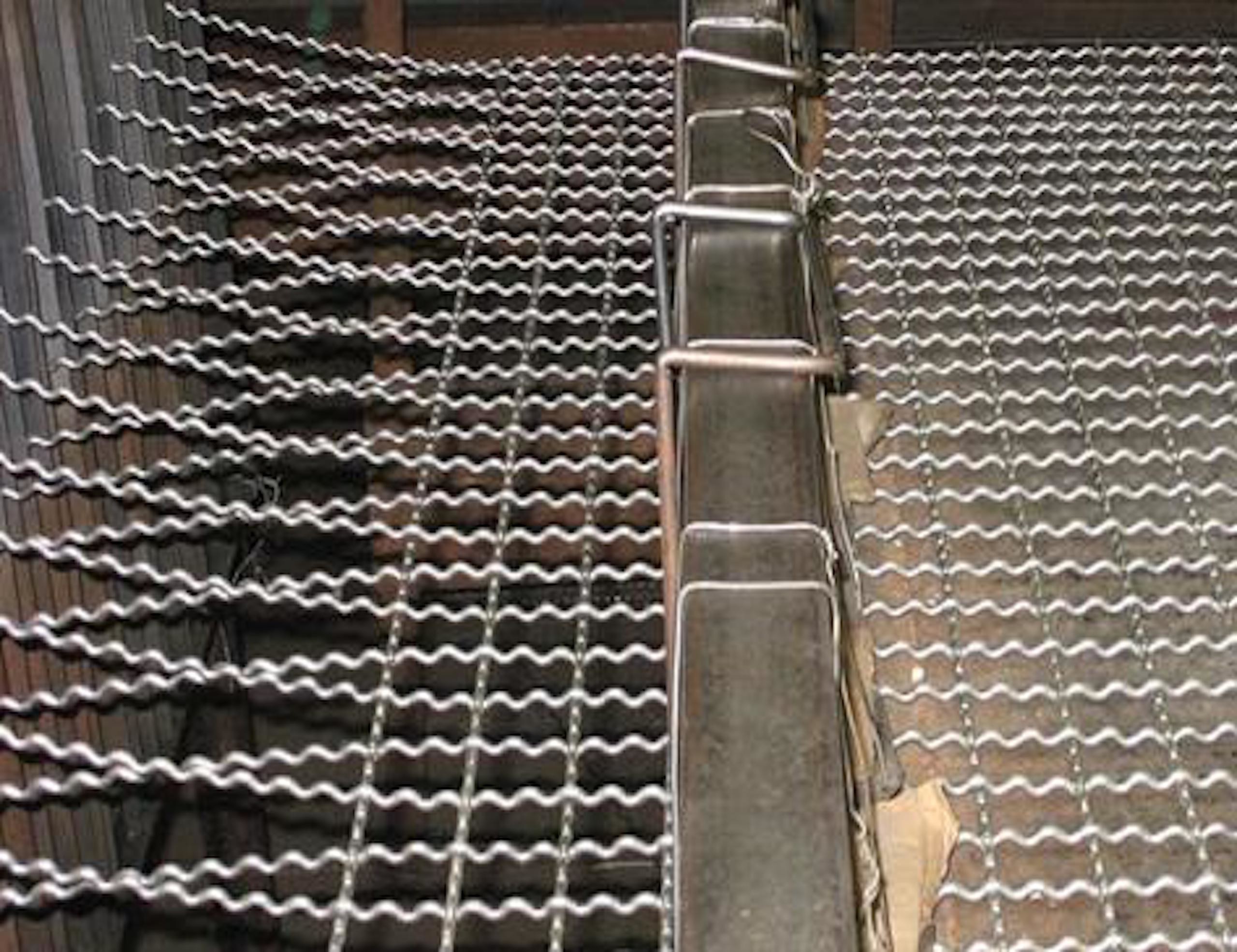 201 Stainless Steel Grid Mesh Bi Directional Bending 1m Crimp Wire Mesh 5m