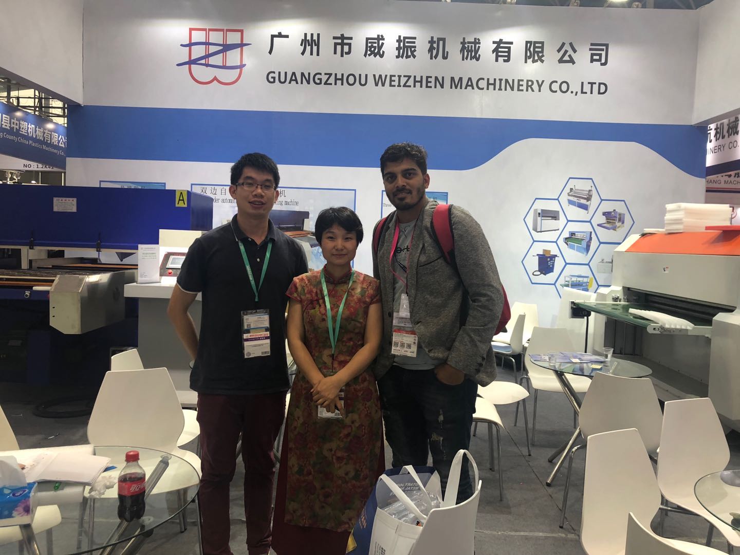 CNC Fully Automatic PLC Control Air Bubble Film Cutting and Slitting Machine for 100mm Roll