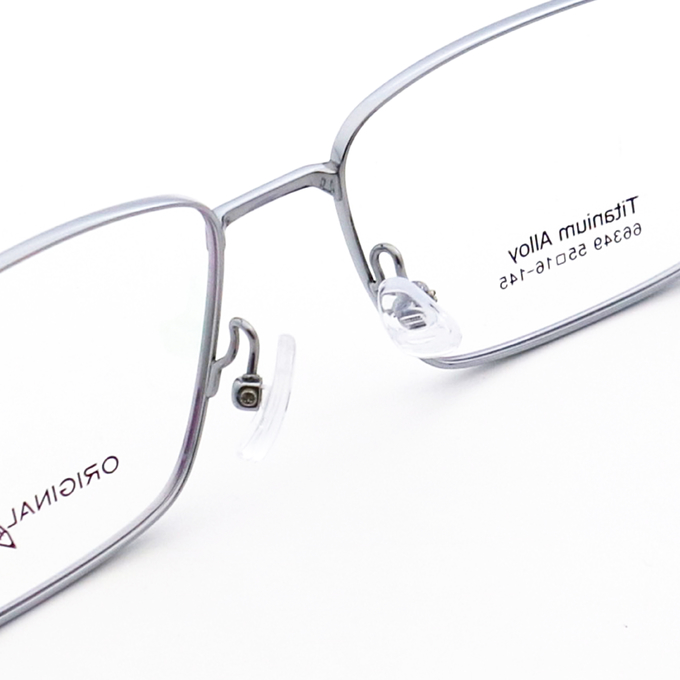New Designer Fashion Glasses High End Β Titanium Glasses Frame