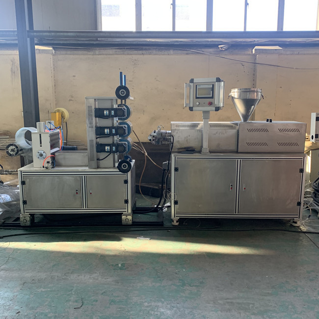 35mm Screw Lab Plastic Extruder Machine Corrosion Resistance