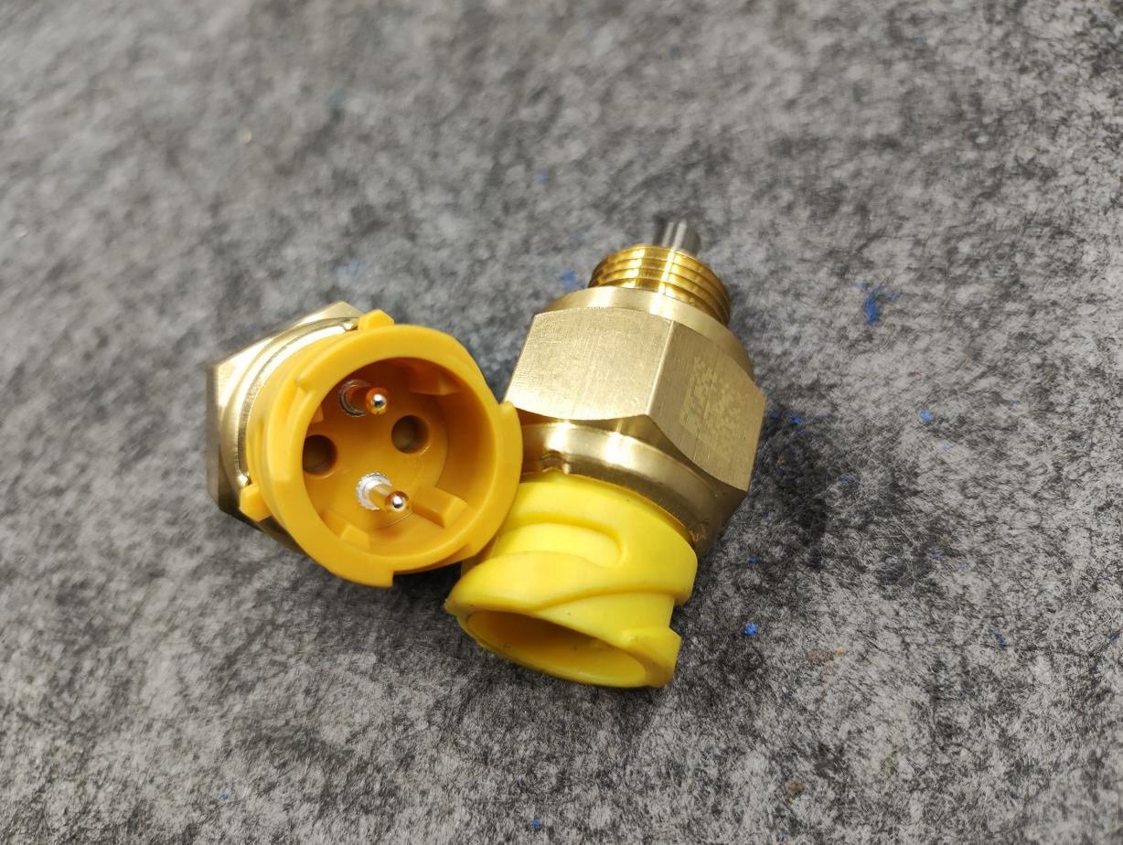 Sinotruk HOWO Heavy Truck Spare Parts AZ2209280024 Pressure Switch for Metal Repair/Replace Purpose