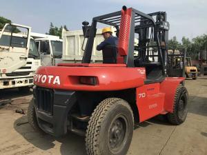 China Toyota FD70 Second Hand Diesel Forklifts , 2 Stage Used 7 Ton Forklift wholesale