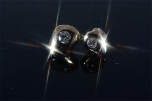 China Gold and Diamond Dental Crown - High-End Permanent Tooth Replacement wholesale