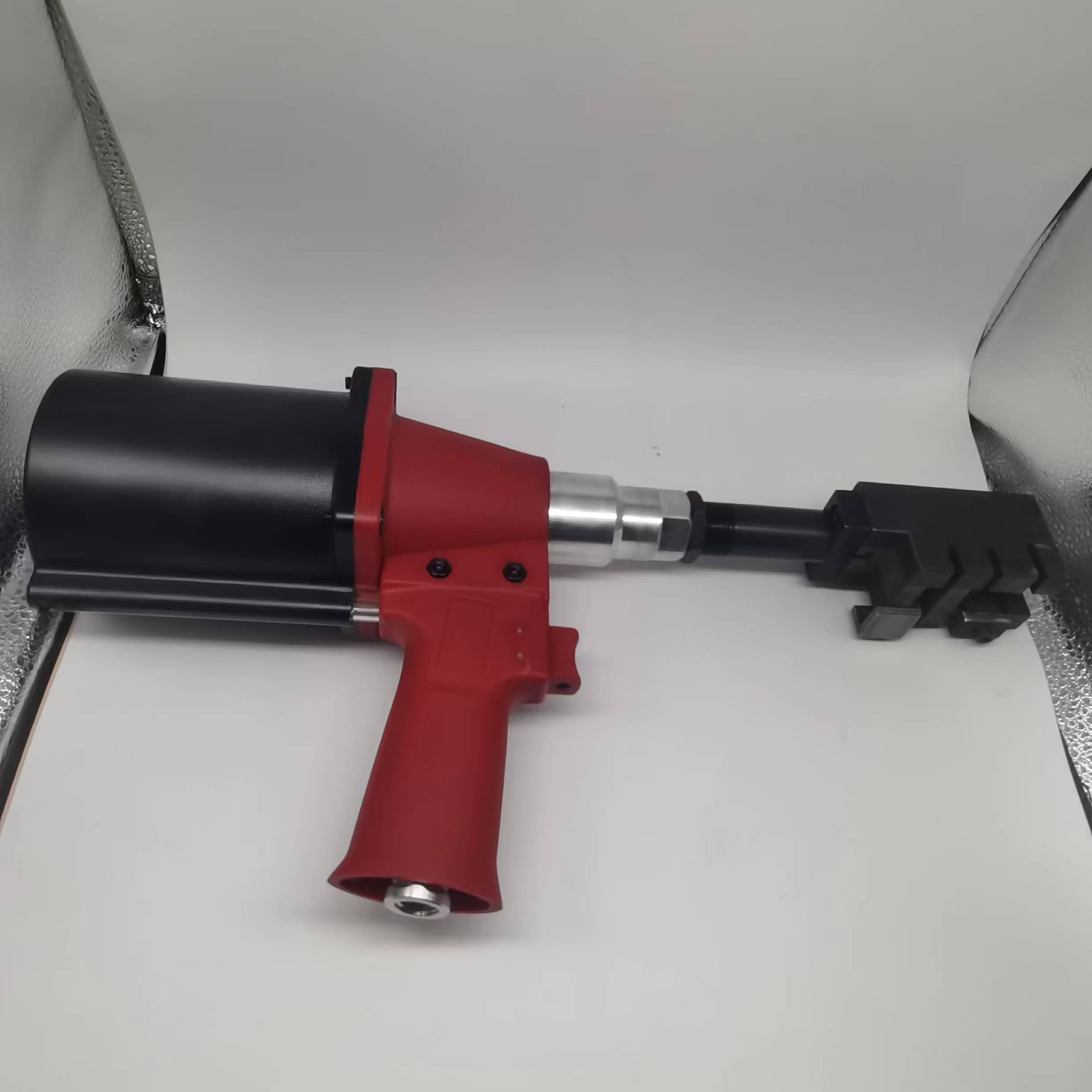 Customized Punch Hole 5*40 mm Drain Hole 2.1 ton Small Manual Pneumatic Punching Machine