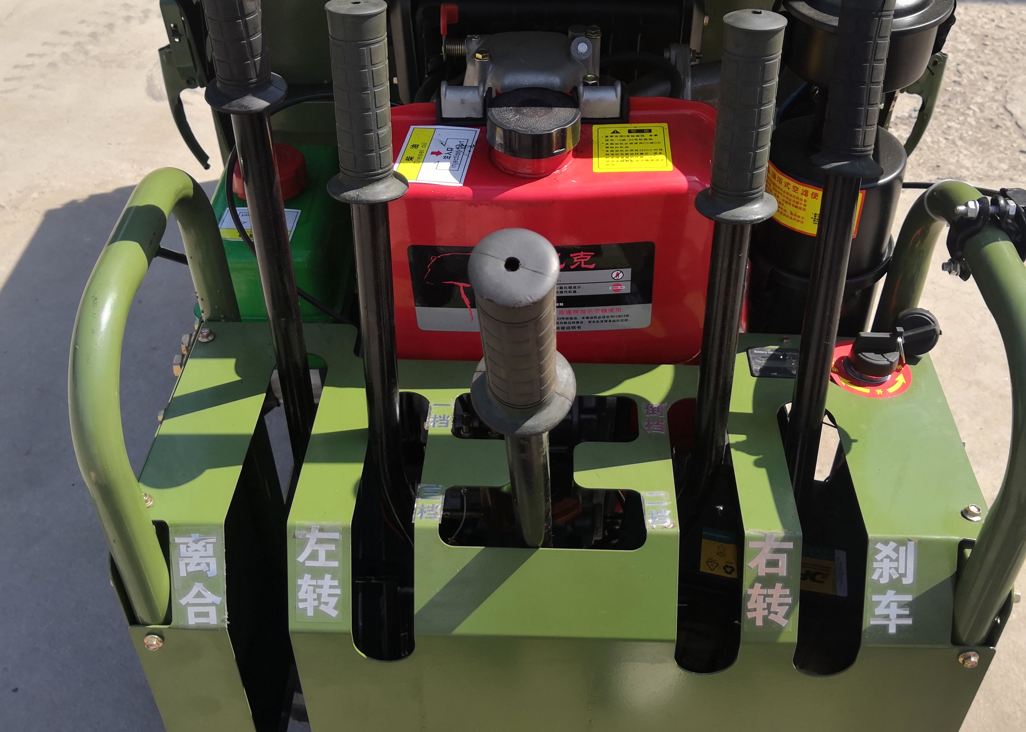 Easy Operate Mini Crawler 800kg Tracked Mini Dumper