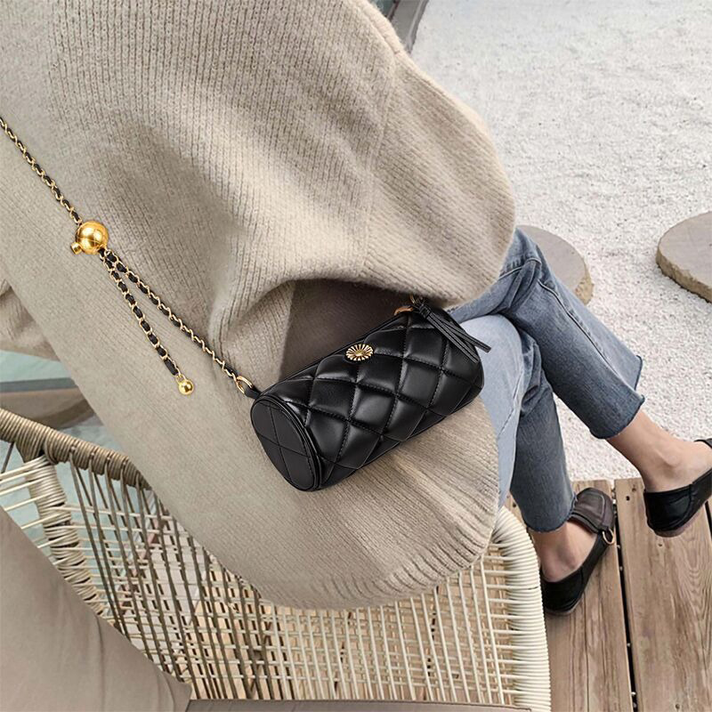 Low MOQ Mix Models 2024 Young Girls Leather Handbags with Fashion Design and Chain Purse