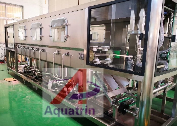 5.6kw 1200 Barrels /H 5 Gallon Filling Machine PC PET Purified Water