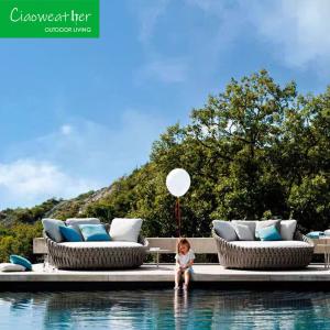China Outdoor Furniture Rattan Round Bed for Villa Sun Room Courtyard Sofa Bed Beach Pool Creative wholesale