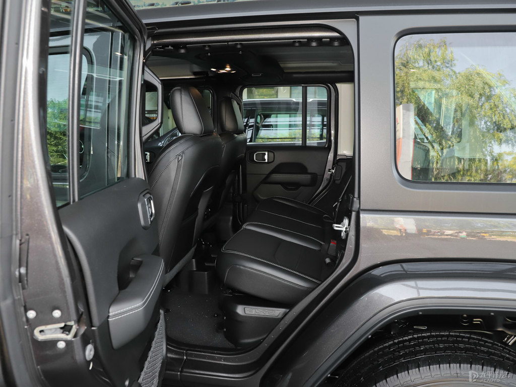 Used cars unlimited rangler Rubicon Sahara Jeep Truck For Sale New energy vehicles